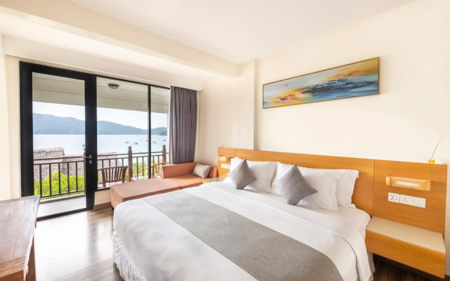 BuBu Long Beach Resort