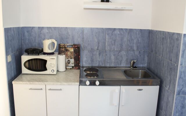 Apartments Lira