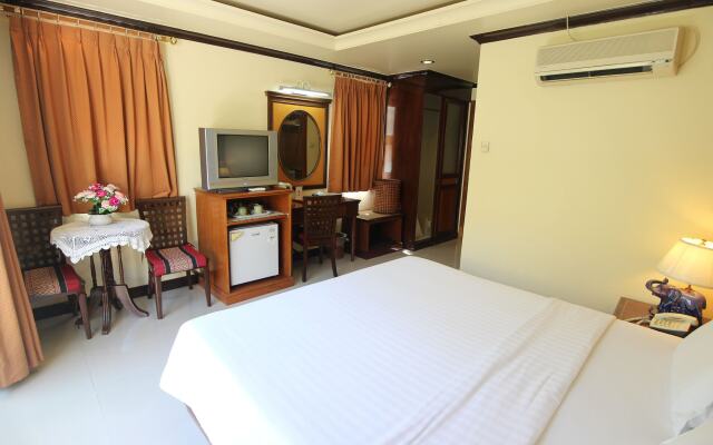 Phi Phi Hotel