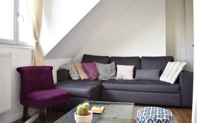 1 Bedroom Apartment With Amazing Views in Paris