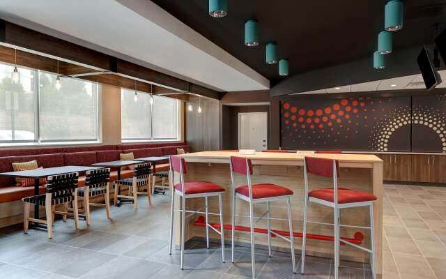 Tru by Hilton Lithia Springs, GA