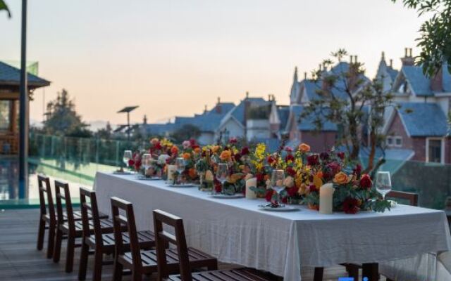 Wonderland, hot spring resort