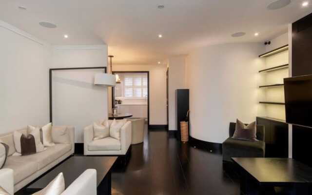 Stunning 5-bed House in London