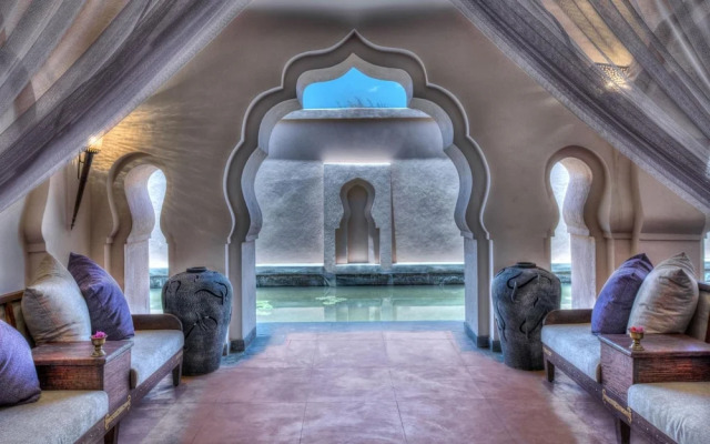 Evolve Back, Hampi