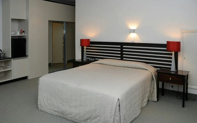 Emerald Hotel