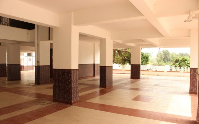 OYO 9889 Home Emblazoned 1 BHK Candolim