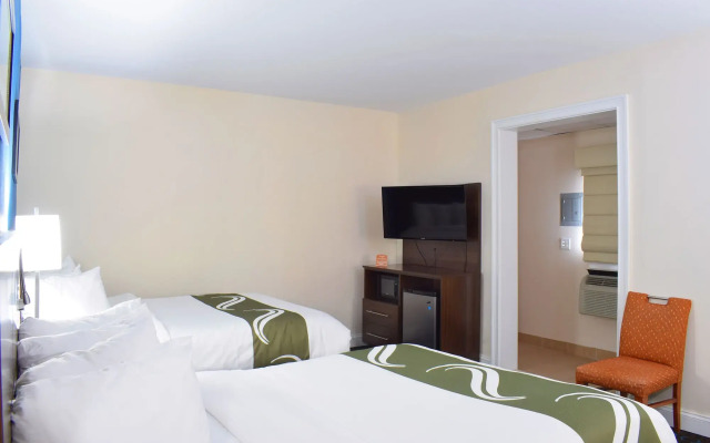 Quality Inn & Suites Middletown - Newport
