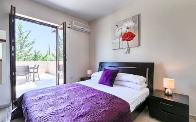 4 BR Villa Delphin