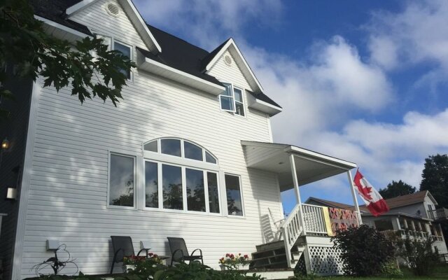 Lang House B and B