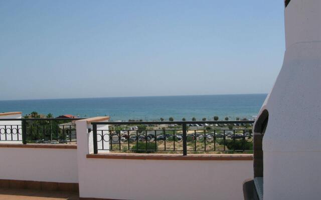 Azul Beach Apartments - Marholidays