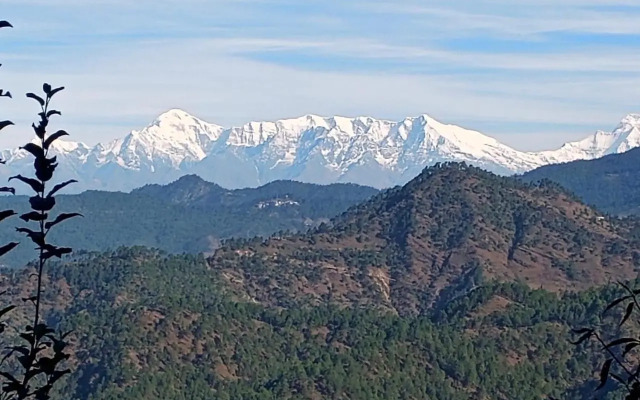 Itmenaan Estate in the Himalayas