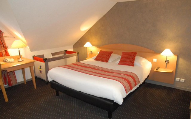 Logis Hôtel L'Orée de Chartres