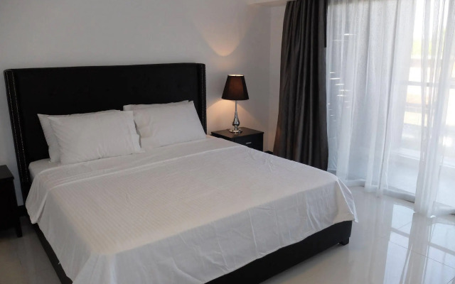 Zeppelin Suites