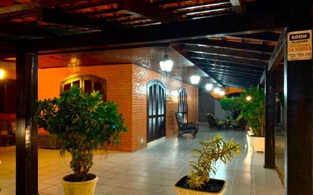 Casa com Piscina em Penha - Beto Carrero