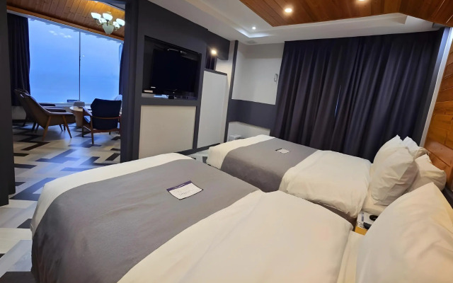 Galaxy Hotel