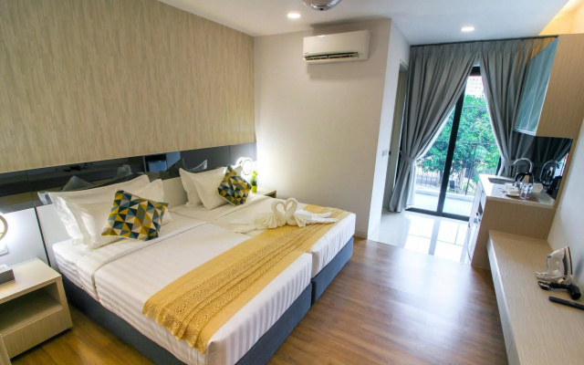 Tropical Villa Service Suite – Guest Rooms – Seri Kembangan