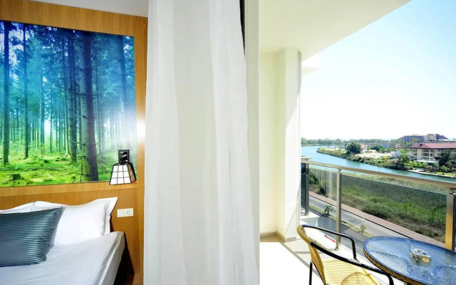 Lake & River Side Hotel & Spa