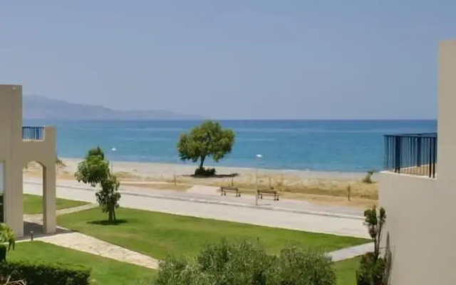 Resitour - Chania Aphrodite Beachfront