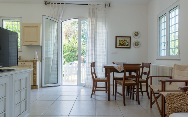 Villa con giardino a Rosa Marina