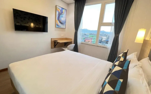 Aurora Boutique Hotel