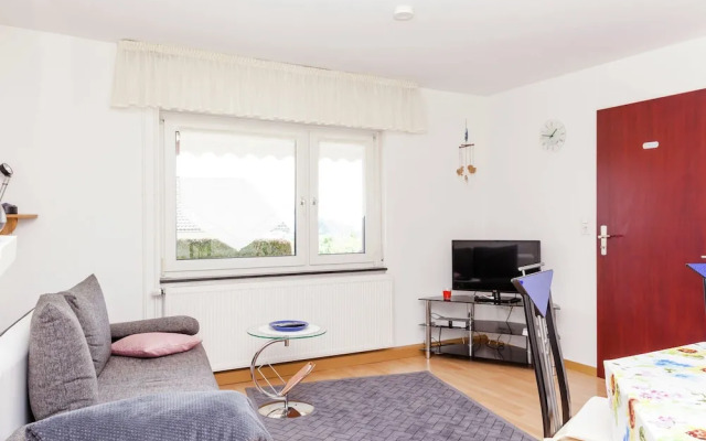 Cozy Apartment in Betzenrod near Lake