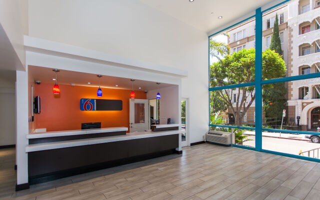 Motel 6 Hollywood