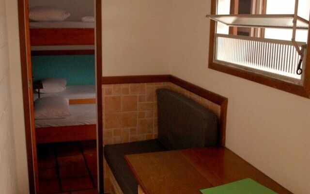 Hostel Quatro Estações