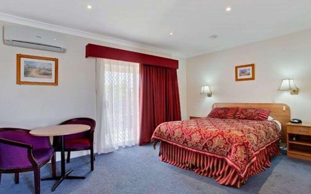 Bushmans Motor Inn
