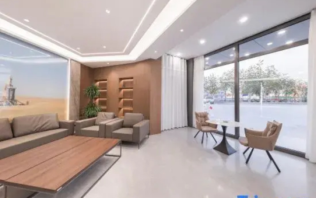 Luntai Yihai Hotel