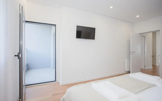 Liiiving -Luxury River View Apartment XI