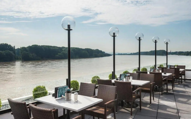 Rheinterrassen Hotel Café Restaurant