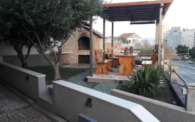 Studio apartman Latica