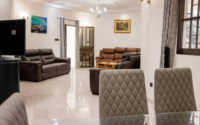 Lome City Apartment - 3 Bedrooms