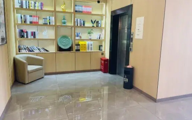 EasyGoMotel (Shanghai Songjiang University )