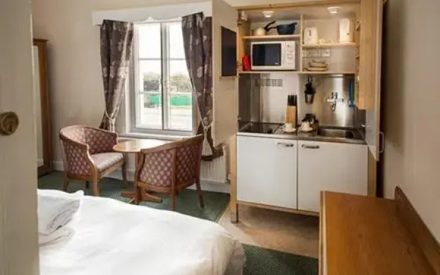 Albert & Victoria Hotel