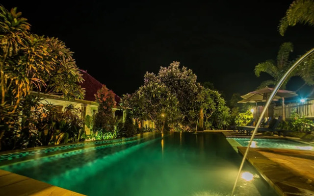 Warisan Villa By Yom