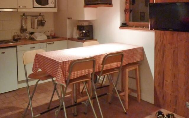 Apartment With one Bedroom in Saint-martin-de-belleville, With Wonderf