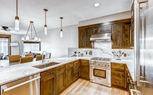 One Bedroom Luxury Condo on Main Street in Downtown Breckenridge