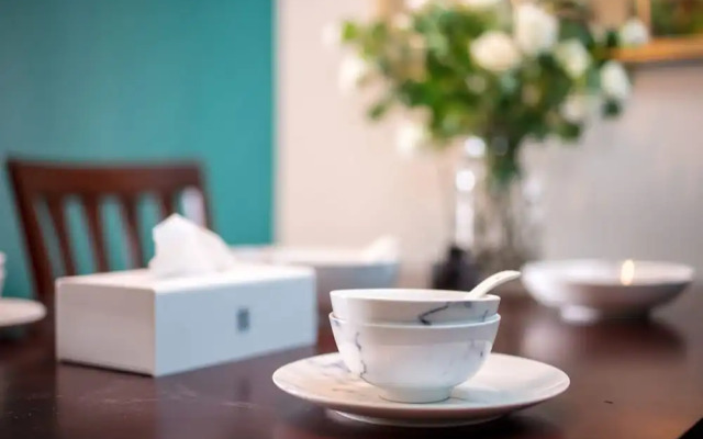 Locals Boutique Apartment Jiuzhou Port.5