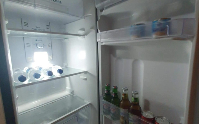 Lovely 2-bedroom apartment with shared jacuzzi & pool