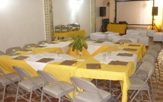 Hotel Colonial