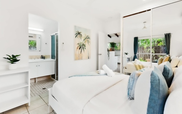 Green Cottage in Trinity Beach – Guest Rooms – Cairns