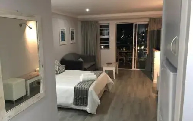 Port Hotel