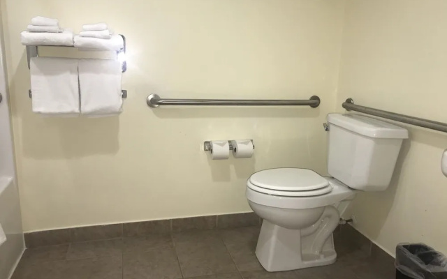 Microtel Indianapolis Airport