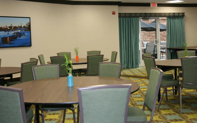 Hampton Inn & Suites Exeter