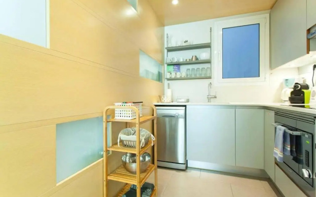 Classy 3bed 3bath apartment in Eixample