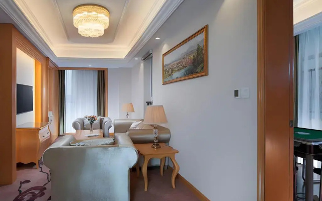 Vienna International Hotel