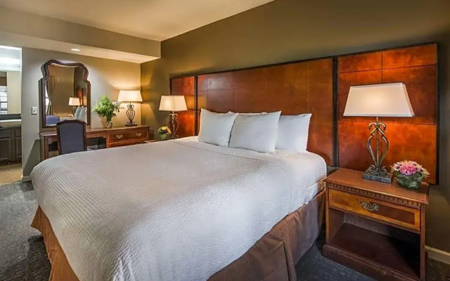 Cloverleaf Suites Columbus