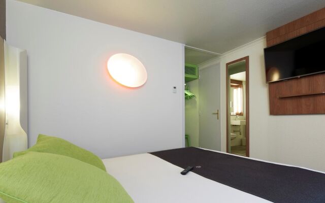 Campanile Chambray Les Tours