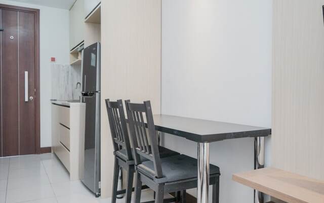 Cozy and Luxury 1BR Apartment at Scientia Residence